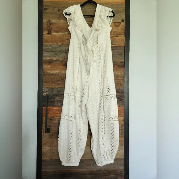 NWT  Free People Mikayla Jumpsuit Size Medium Gorgeous!!! - Picture 7 of 9